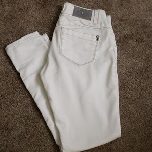 White denim jeans